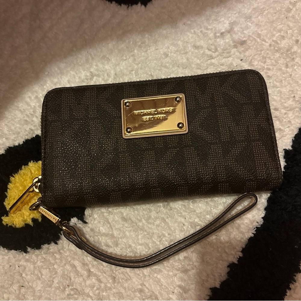 Michael Kors Brown Wristlet